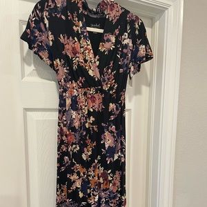 NWT Isabel Maternity Dress - XS. Black Floral!